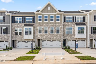 /international/us/2330-gracie-lane-apex-nc-110103304429/