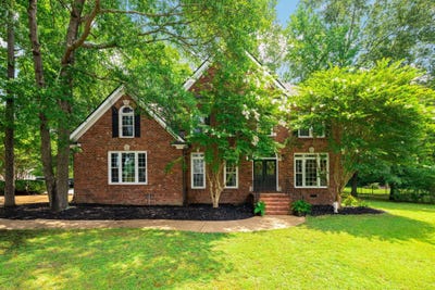 /international/us/6724-st-clair-way-hixson-tn-110101152525/