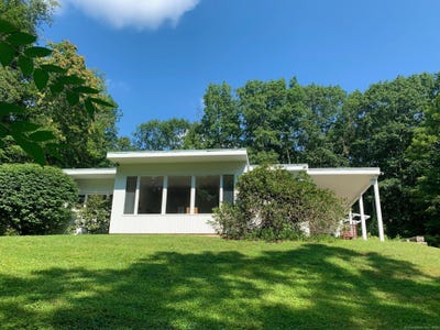 /international/us/525-munger-lane-bethlehem-ct-110107306875/