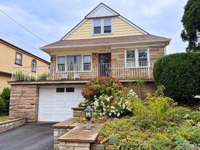 /international/us/150-32-8th-avenue-whitestone-ny-110120606237/