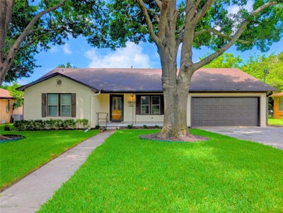 /international/us/1305-hillcrest-boulevard-gainesville-tx-110108658114/