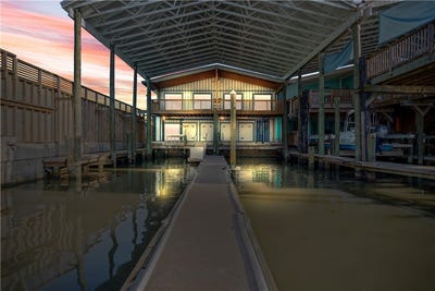 /international/us/318-w-cotter-avenue-port-aransas-tx-110106958472/