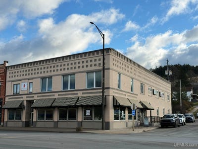 /international/us/127-s-stephenson-avenue-iron-mountain-mi-110103717412/