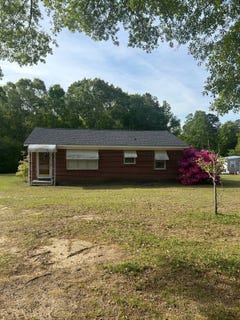 /international/us/405-woodland-dr-kershaw-sc-110108805614/
