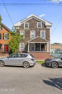 /international/us/58-woodlawn-ave-avenue-saratoga-springs-ny-110101457125/