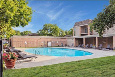 /international/us/6423-colony-way-edina-mn-110106720877/
