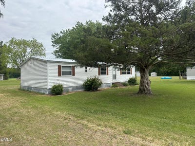 /international/us/1865-haddock-road-winterville-nc-110107823111/