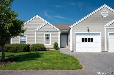 /international/us/46-elizabeth-circle-newtown-ct-110108252258/