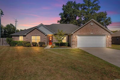 /international/us/115-earnhardt-circle-cabot-ar-110120514009/