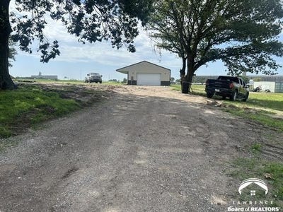 /international/us/4449-nw-25th-street-topeka-ks-110108724354/
