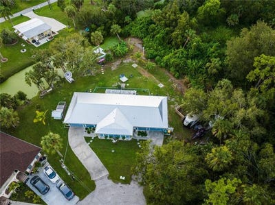 /international/us/23302-23310-robin-dr-punta-gorda-fl-110105917949/