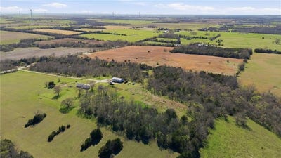 /international/us/3528-w-virginia-road-kincaid-ks-110107003935/