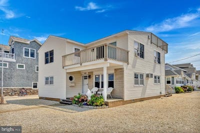 /international/us/1502-n-barnegat-avenue-surf-city-nj-110101294605/