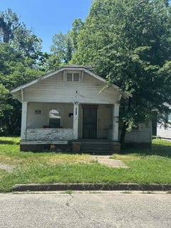/international/us/1916-e-7th-ave-pine-bluff-ar-110099435471/