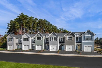 /international/us/101b-scotch-pine-way-staunton-va-110108392368/
