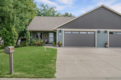 /international/us/101-sunflower-st-westby-wi-110110334506/
