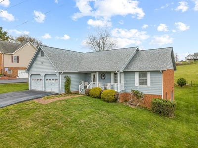 /international/us/115-carriage-hill-dr-galax-va-110107404652/