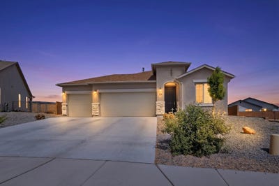 /international/us/424-liam-court-sw-los-lunas-nm-110108588687/