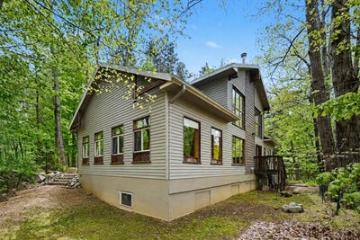 /international/us/10953-red-bud-trail-berrien-springs-mi-110108813803/