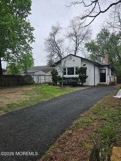 /international/us/3-freewood-street-howell-nj-110108268666/