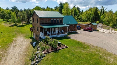 /international/us/154-cates-hill-road-berlin-nh-110108541491/