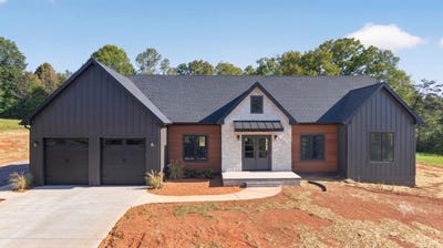 /international/us/9041-stonewall-road-appomattox-va-110108853185/