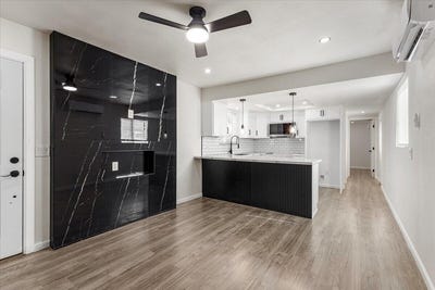 /international/us/17069-n-indian-canyon-drive-palm-springs-ca-110119525618/