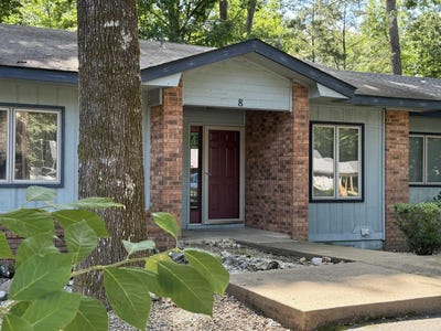 /international/us/8-cortez-lane-hot-springs-village-ar-110100842416/