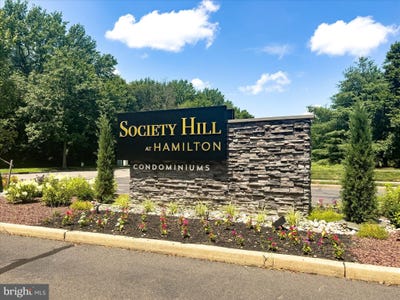/international/us/66-mulberry-court-hamilton-nj-110108393330/