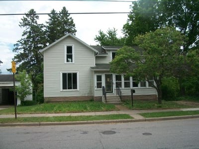 /international/us/1010-mason-st-rhinelander-wi-110108912927/