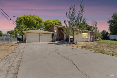 /international/us/724-fairmont-st-burley-id-110107806732/