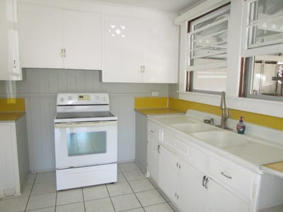 /international/us/390-mohouli-st-hilo-hi-110102137110/