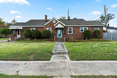 /international/us/305-creswell-ave-e-greenwood-sc-110102981767/