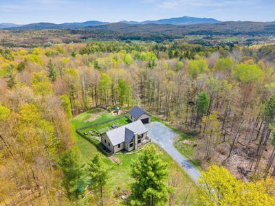 /international/us/61-twin-hill-road-westford-vt-110108030488/