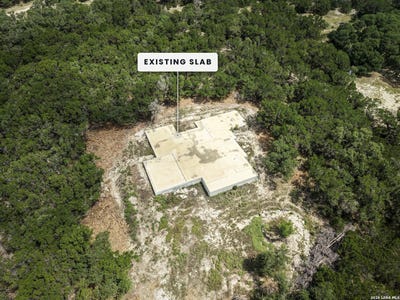 /international/us/974-laurel-creek-pipe-creek-tx-110109667999/