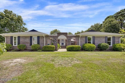 /international/us/3204-aster-court-wilmington-nc-110101143737/
