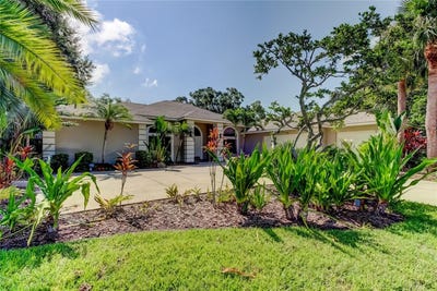 /international/us/9935-oaks-lane-seminole-fl-110101475902/