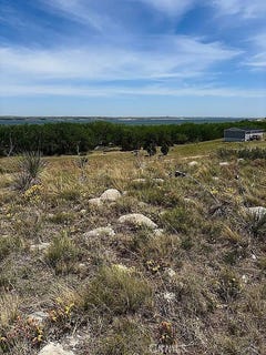 /international/us/1053-lakeview-west-road-a-outside-area-outside-ca-ne-110100270386/