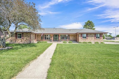 /international/us/924-1st-avenue-spencer-ia-110108338134/