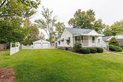 /international/us/114-sheriff-street-elyria-oh-110119946146/