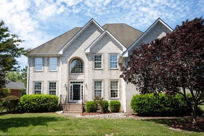 /international/us/1332-club-house-drive-chesapeake-va-110108752411/