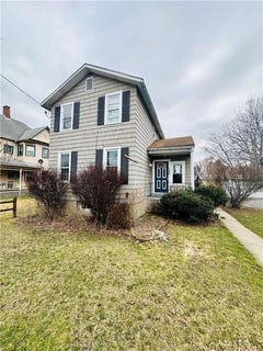 /international/us/720-walnut-street-elmira-ny-110105352944/
