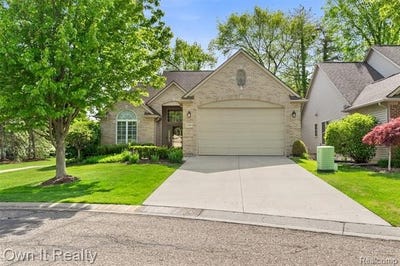 /international/us/1250-windsong-drive-waterford-twp-mi-110108775244/