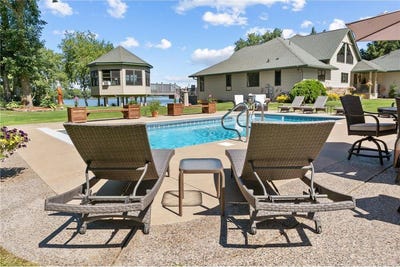 /international/us/16873-shoreline-road-chengwatana-twp-mn-110101153346/?lang=en
