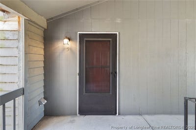 /international/us/1841-tryon-drive-fayetteville-nc-110106731637/