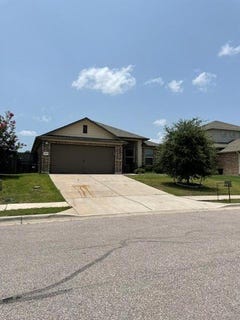 /international/us/12401-amber-lynn-path-manor-tx-110109086427/