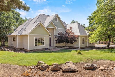 /international/us/10620-rock-dove-court-klamath-falls-or-110100687382/