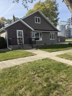 /international/us/117-123-n-illinois-hubbard-ia-110120486411/