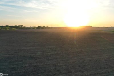 /international/us/2535-york-avenue-fredericksburg-ia-110099868570/?lang=zh-cn