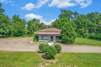 /international/us/4821-lansing-avenue-jackson-mi-110101141844/?lang=en